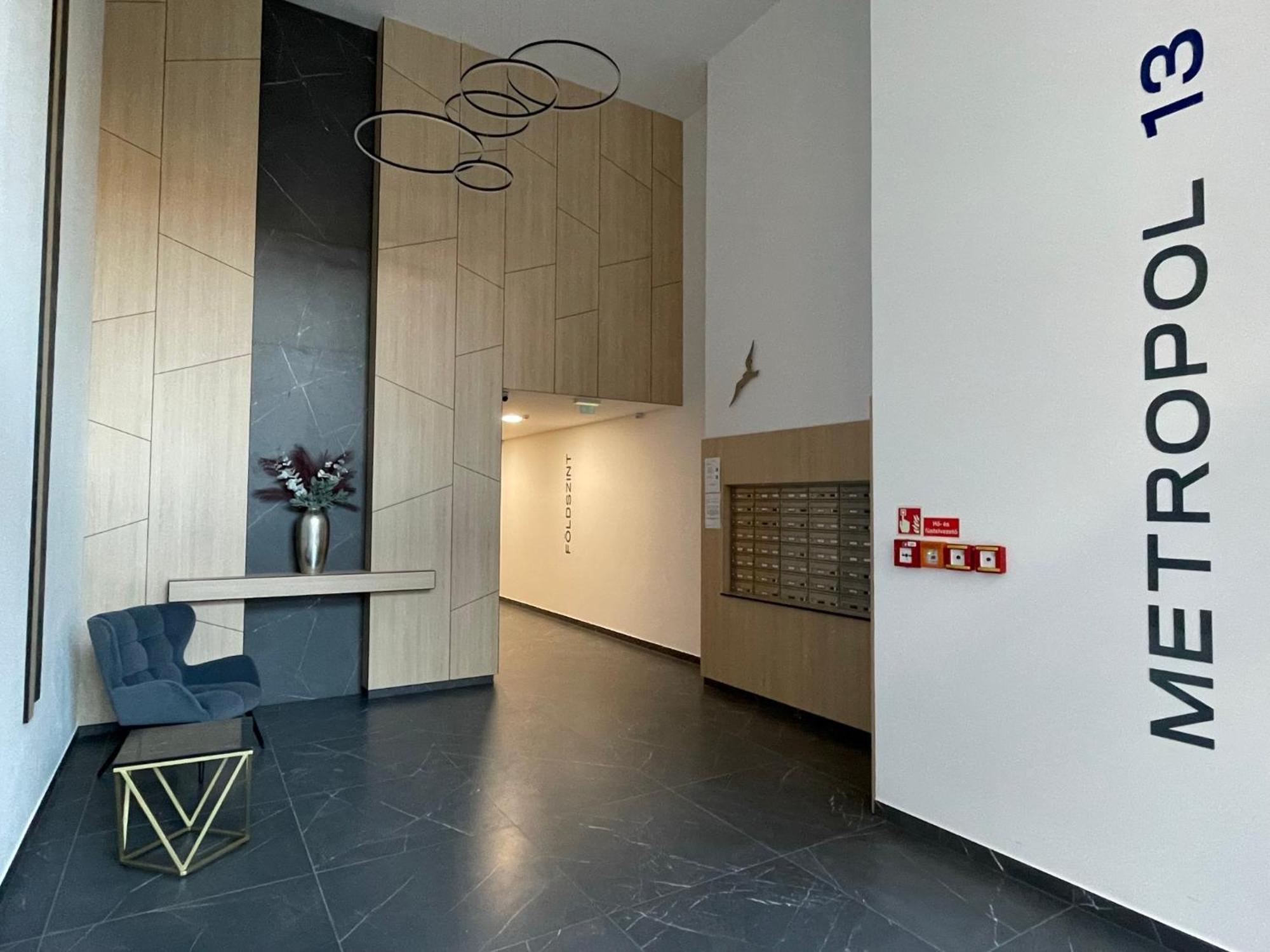 Karzo Property Lk 204 Budapeste Exterior foto